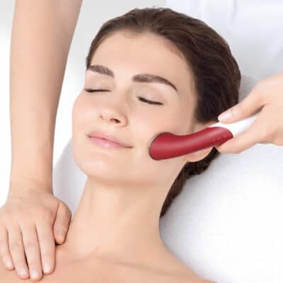 Découvrez le soin anti-âge Hydradermie Jeunnesse 1000 de Guinot